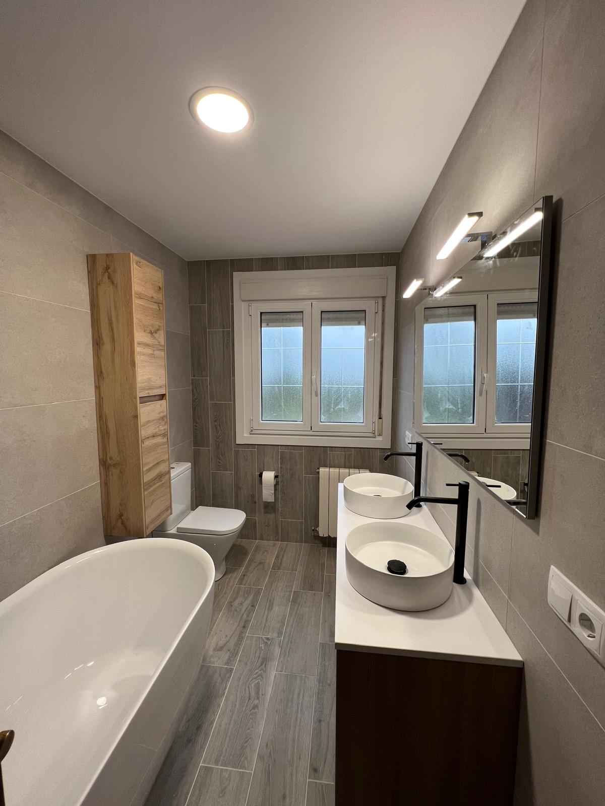 BAÑOS / SELECCIÓN DE ESPACIOS · Vista 4