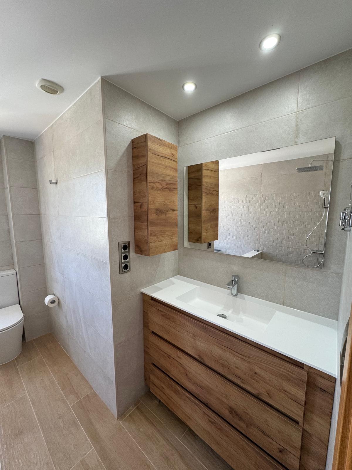 BAÑOS / SELECCIÓN DE ESPACIOS · Vista 6